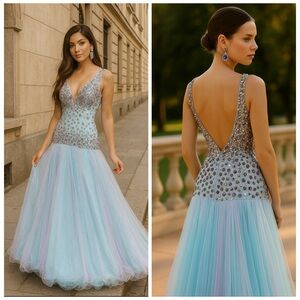 NWT SHERRI HILL Embellished Deep V Neck Mermaid Tulle Gown Blue Pink Size 2